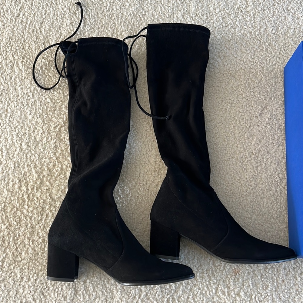 Stuart Weitzman boots in like new condition only worn once! Size 6.5